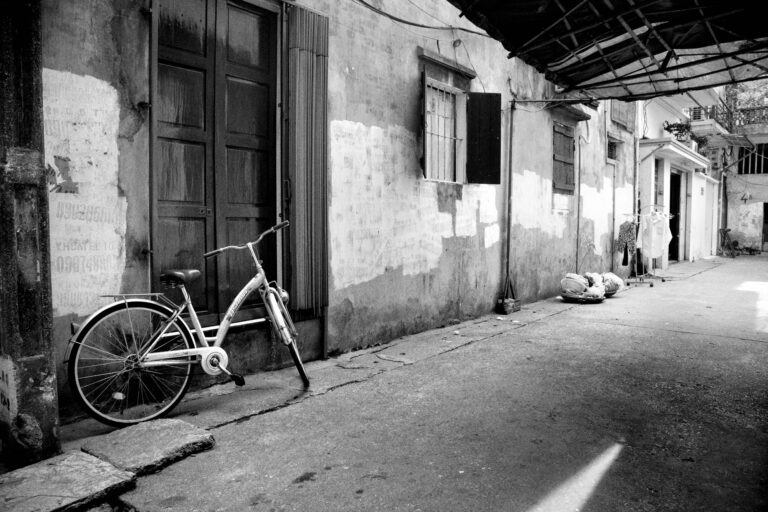 Travel Photographer - black and white photo of Vietnam